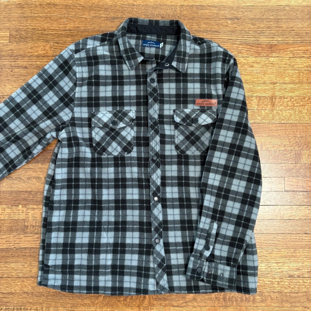 Simply Southern Mens M Fleece Shirt Plaid Black Gray Button‎ Down